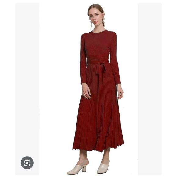 Fincati Maroon Red Cashmere Wool Blend Pleated Belted Midi Dress NWT, Size Large - Picture 1 of 15